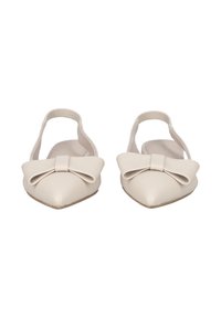 Beige Slingback-Ballerinas aus glattem Leder mit einer spitzen Zehenform und einer zentralen Schleifenakzentuierung. Weiches elastisches Band für zusätzlichen Komfort.