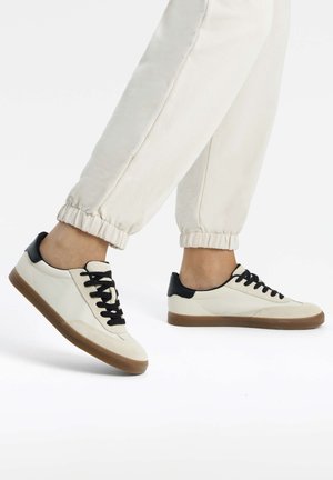 SPLIT-PIECES - Trainers - beige