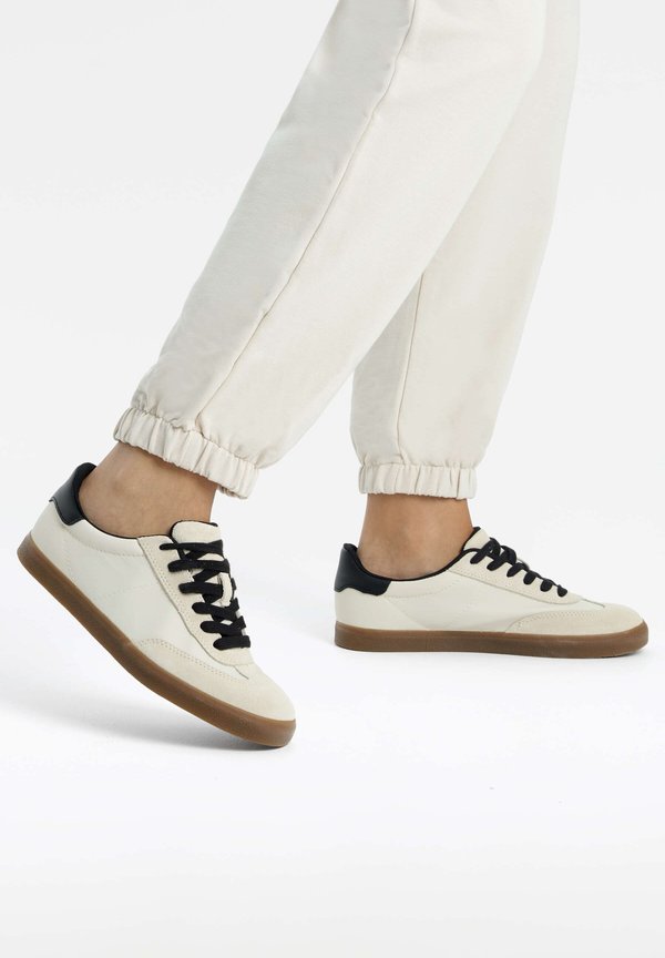 SPLIT-PIECES - Sneaker low - beige