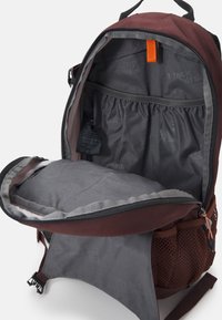 Jack Wolfskin VELOCITY 12 - Tagesrucksack - dark rust