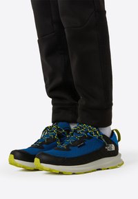 Δεν επιλέχθηκε, hero blue/black