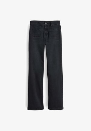 Jean noir à jambes droites avec poches avant à rabat, passants de ceinture et fermeture à bouton.