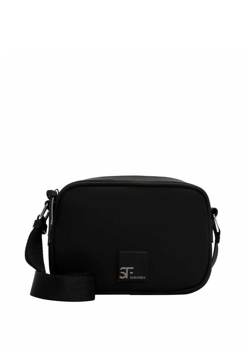 Czarna torba na ramię wykonana z trwałej tkaniny. Prostokątny kształt o gładkiej fakturze, wyposażona w srebrne logo i regulowany pasek.