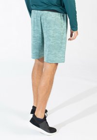 Spyder CAMOUFLAGE - Pantalón corto de deporte - green