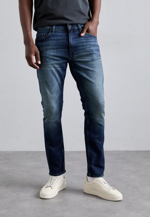 Jeansy Slim Fit