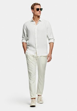 MR MARVIS, Pantalon classique - coconuts