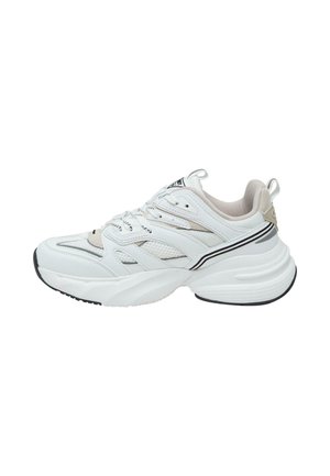 Trainers - white