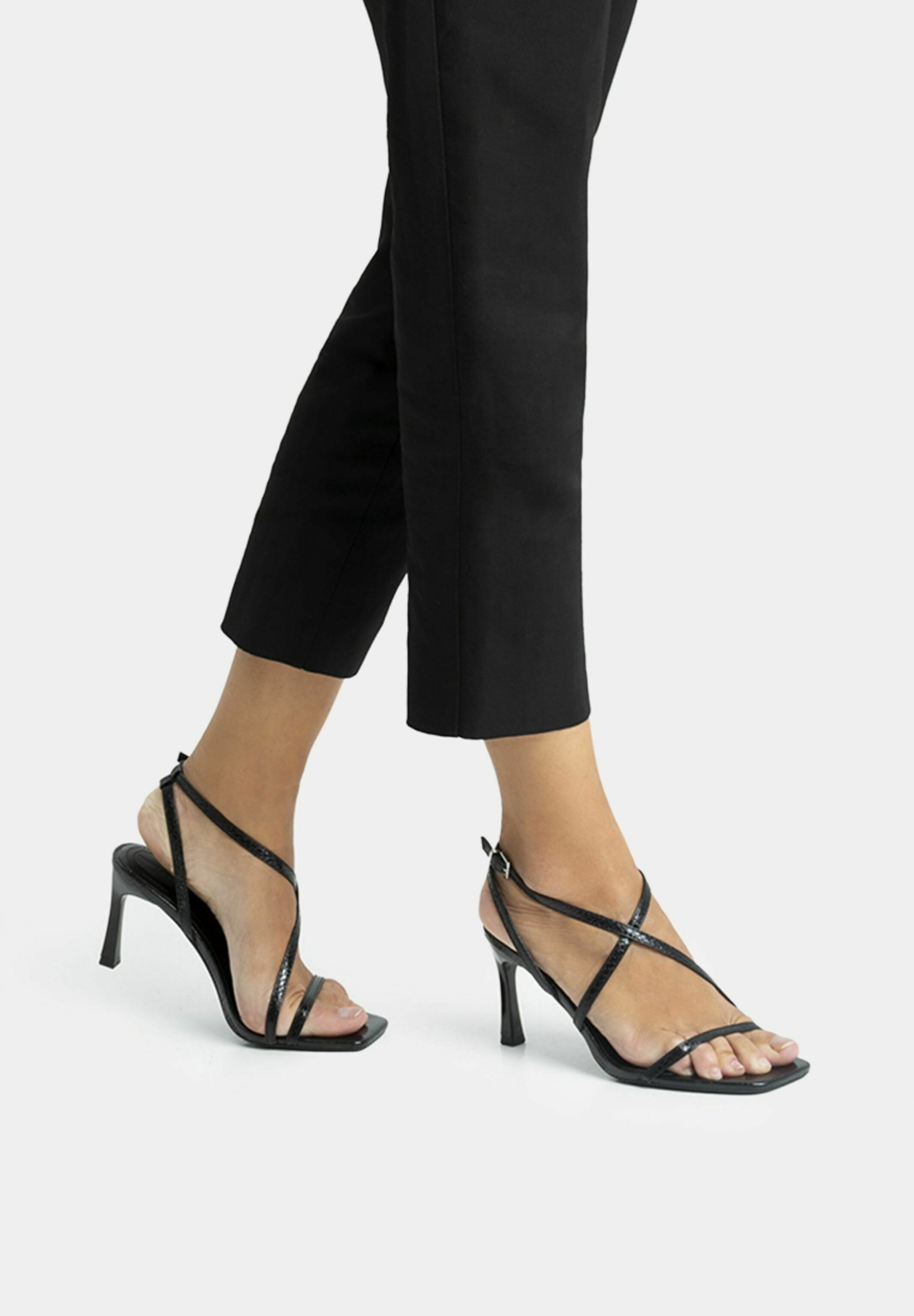 Sandales à Talons CNC - Pointure 37, Cuir, Multicolore, Talon Moyen, Style Sangle