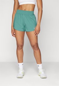 Nike Performance ONE 3IN - Spordišortsid - bicoastal/reflective silver