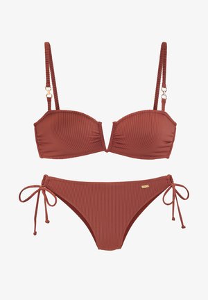 Rievots bikini degungi oranžā krāsā. Augšdaļā ir regulējamas lencītes un aizdares sprādze, apakšdaļai katrā pusē ir auklas.