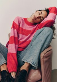 Next CREW NECK TALL - Džemperis - pink red stripe
