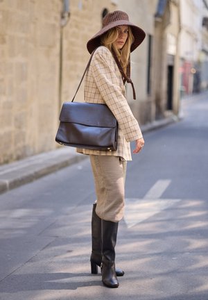L37, AFTER HOURS ACCESS - Sac bandoulière - choco