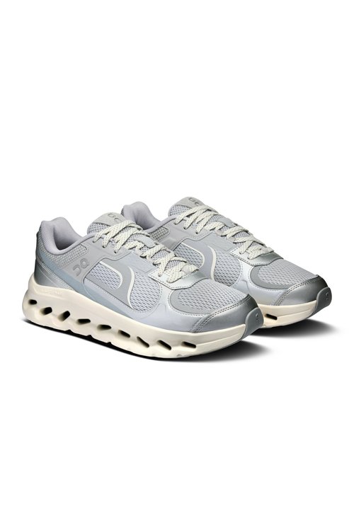 On CLOUDTILT ARC - Trainers - alloy ivory — foto 2