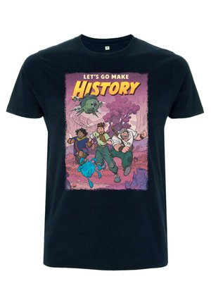 Černé bavlněné tričko s barevnou karikaturní grafikou čtyř postav a textem "Pojďme udělat historii" orámovaným světle růžovou barvou.