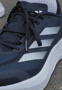 adidas Performance DURAMO SPEED - Scarpe da corsa su strada - legink ftwwht cblack