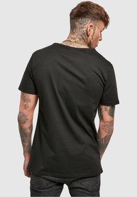 Mister Tee MARVEL LOGO CHARACTER TEE - T-shirts print - black