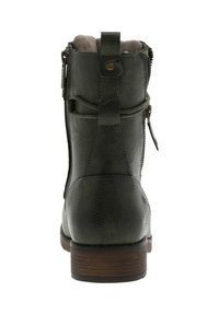 Bottine en cuir vert foncé à finition texturée, fermeture éclair arrière, col rembourré et talon en bois marron.