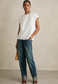 Reiss REGULAR FIT - TOMMIE BRUSHED- CREW-NECK  - Tricou basic - white