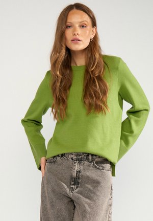 Nümph, NUMARTA RELAXED FIT PULLOVER - Svetr - calla green