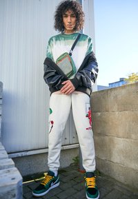 Jordan Trainingsbroek - oatmeal heather/black/sail