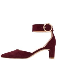 Bordeauxmocka klackskor med spetsig tå, ankelsnodd med ett guld cirkulärt spänne och en låg blockklack.