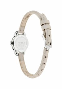 Uređaj srebrnaste boje sa okruglim kućištem i svijetlosmešanim kožnim remenom. Ima glatku teksturu i podesivu kopču; prikazuje brendiranje "FURLA".