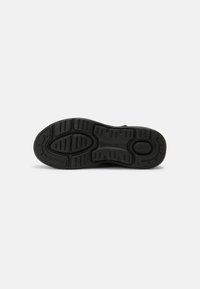 Skechers GO WALK ARCH FIT - Botines con plataforma - black