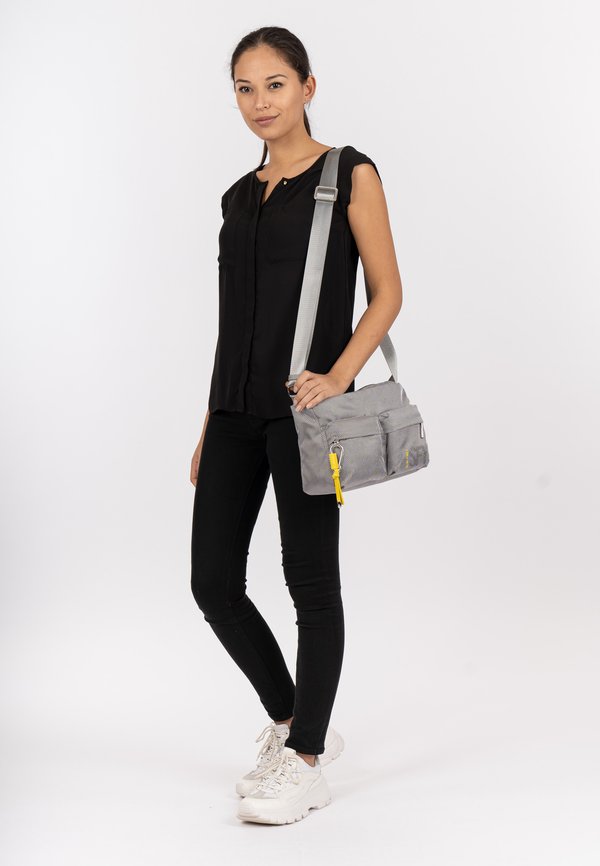 MARRY - Umhängetasche