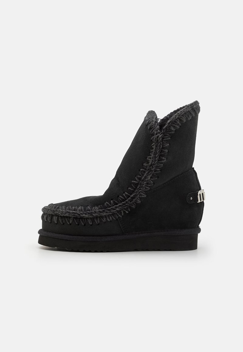 Mou INNER WEDGESH BIG METAL LOGO - Bottines à plateau - black/noir ...
