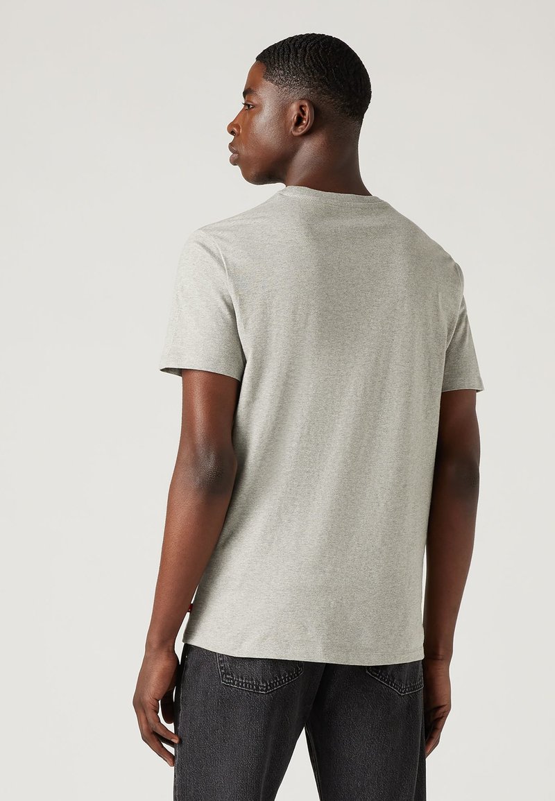Vêtement Occasion Levi's Classique T-Shirt Levi's Homme Crème - Taille S, Coton, Style Rétro, Occasion Très Bon État Hermes Homme