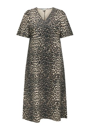Sukienka w panterkę wykonana z lekkiego materiału, z dekoltem w kształcie litery V, krótkimi rękawami i luźnym kształtem w kształcie litery A, w dominujących kolorach beżowym i czarnym.