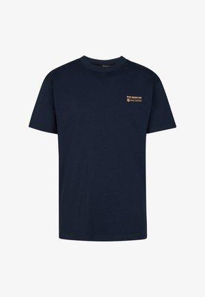 Marineblå bomulds T-shirt med rund hals og korte ærmer, med et orange trykt logo på venstre brystområde.