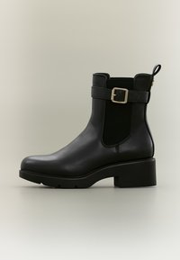 Избран, black