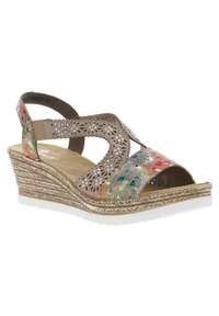 Sandalo con zeppa beige con design floreale a intaglio e pezzi colorati in accento. Presenta una suola texturizzata e cinturini regolabili per una vestibilità comoda.