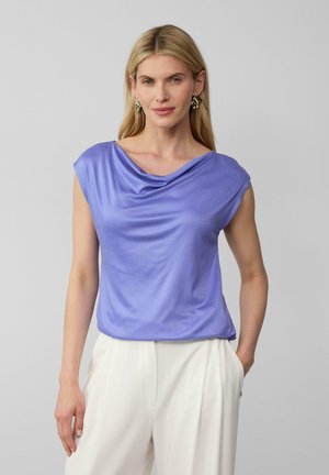 - T-shirt basic