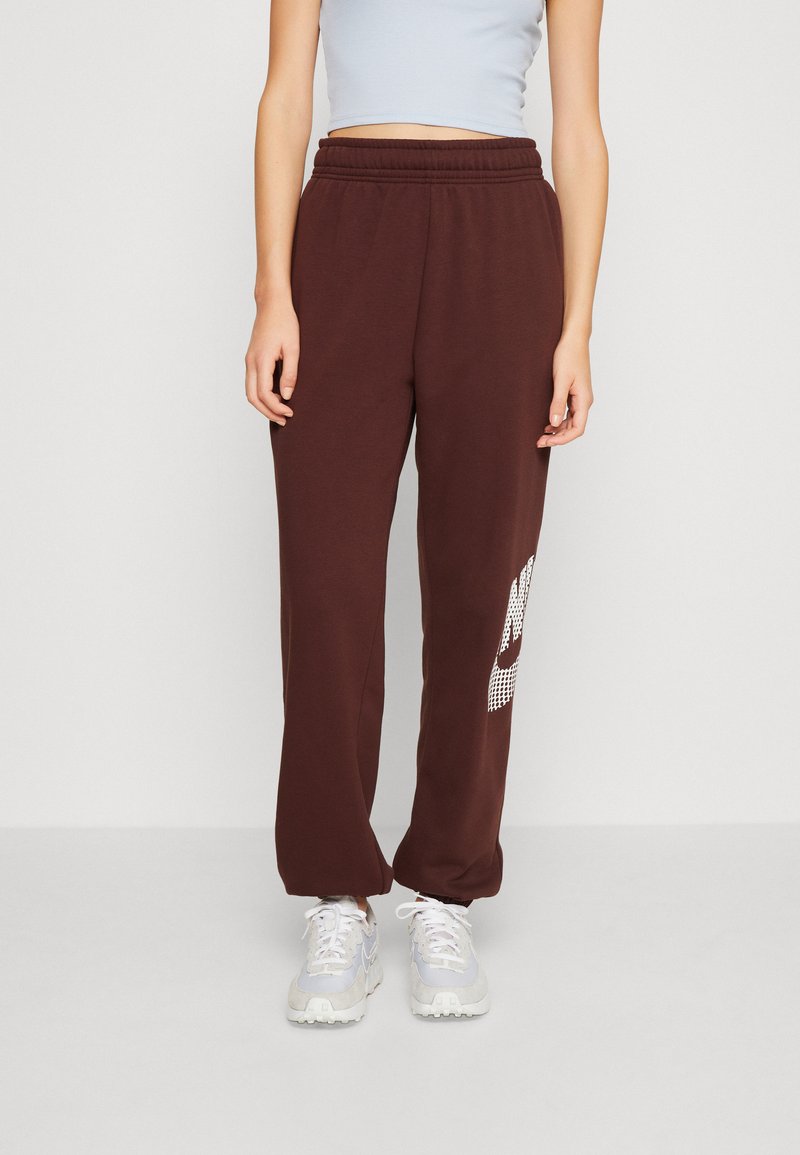 survetement nike marron