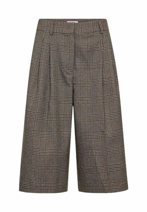 Braun-schwarz karierte, weit geschnittene knielange Shorts mit Falten und Gürtelschlaufen, dargestellt auf weißem Hintergrund.