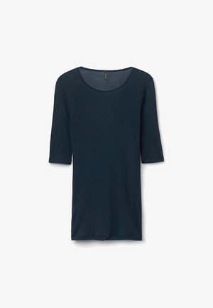 Navy blauwe, geribbelde trui met driekwart mouwen en een ronde halslijn, met een zachte textuur en een relaxed fit.