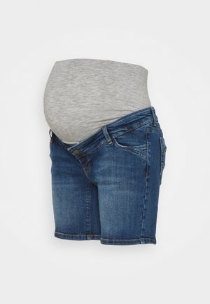 Strækbare graviditetsdenimshorts med en grå elastisk taljebånd, designet til at sidde behageligt over en gravid mave.
