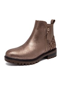 Bottine en bronze avec un dos pailleté, fermeture éclair latérale et semelle texturée. Fini lisse avec un bout arrondi. Talon épais pour une meilleure stabilité.