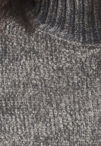 Oxmo Maglione - grey