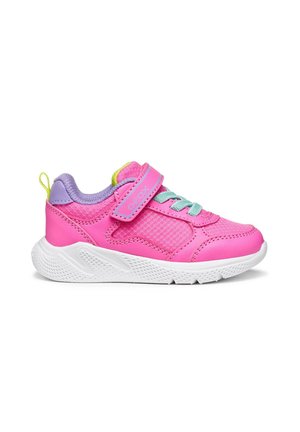 Sneaker sintetica rosa con inserti in mesh, colletto imbottito, cinturino in velcro e suola in gomma bianca. Presenta dettagli viola e verde neon.