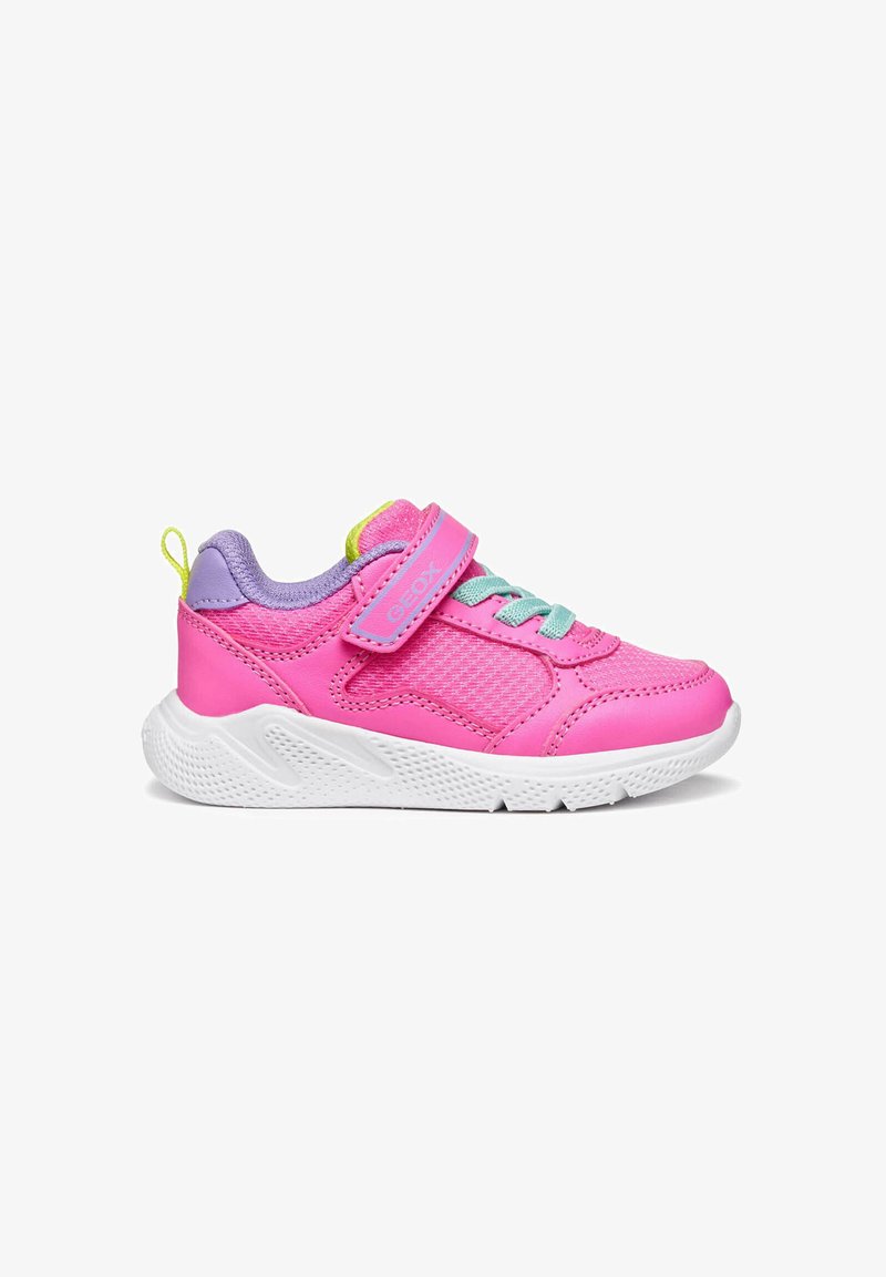Sneaker sintetica rosa con inserti in mesh, colletto imbottito, cinturino in velcro e suola in gomma bianca. Presenta dettagli viola e verde neon.