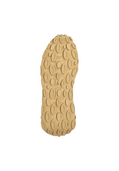 Suola in gomma di colore beige con una superficie testurizzata caratterizzata da motivi ovali e scanalature profonde per una miglior aderenza. Design flessibile e durevole.