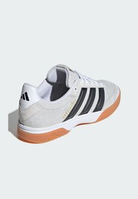 adidas Performance ŠPECIALISTA INTERIÉR biela