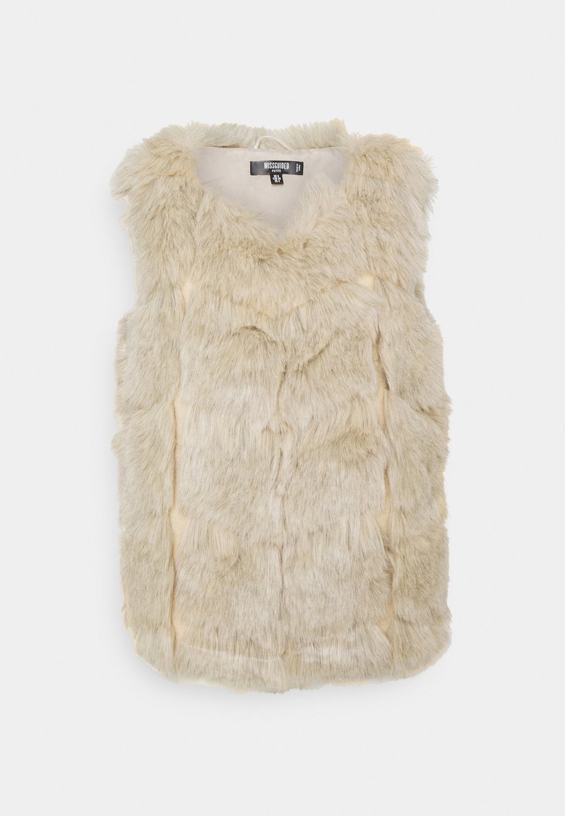 Gilet en fausse fourrure beige clair, présentant un col en V, une surface texturée et sans manches, avec un aspect doux et duveteux.