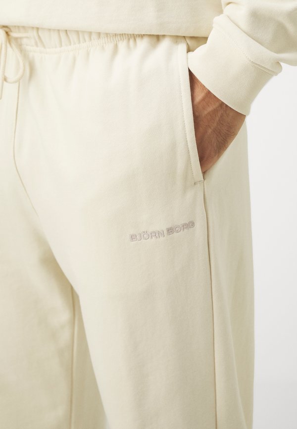 CLASSIC - Tracksuit bottoms - birch2