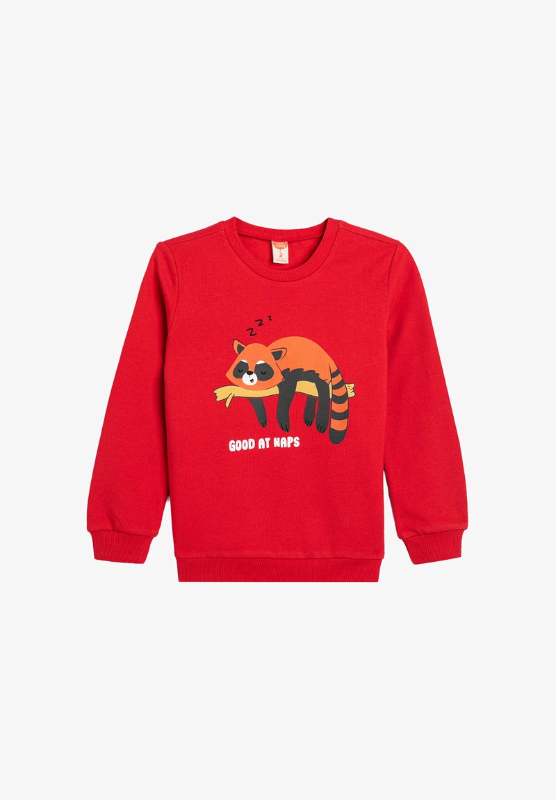 Rode katoenen sweatshirt met een cartoonwasbeerafbeelding en de tekst "GOED IN NAPS." Geribde manchetten en zoom, met een ronde halsontwerp.
