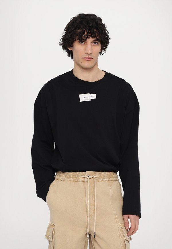 UNISEX - Cargo trousers - beige4