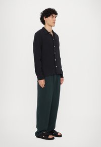 Bather SHIRT - Shirt - coal